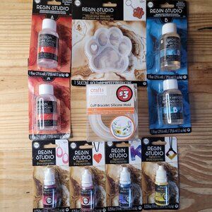 Resin Bracelet and Keychain Crafting Kit Epoxy Resin Hardener Pigment Ink Molds